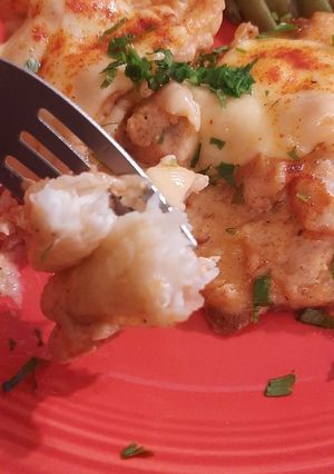 Una foto de Lenguado con salsa de camarones