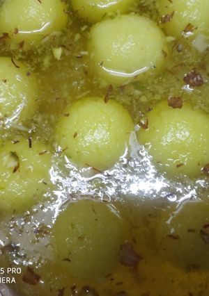 केसरी रसगुल्ले (Kesari rasgulla recipe in Hindi) रेसिपी मुख्य फोटो