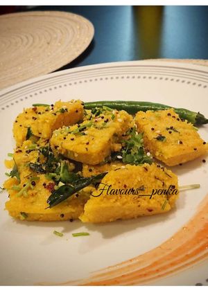 A picture of Sooji dhokla.