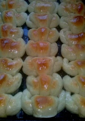 Una foto de Medialunas ECONÓMICAS & ESPONJOSAS 😍 (receta express)