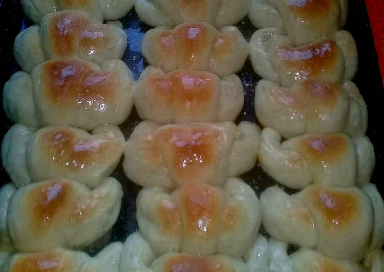 Medialunas ECONÓMICAS & ESPONJOSAS 😍 (receta express)