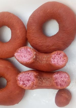 A picture of 'Pinkie' cinnamon doughnuts.