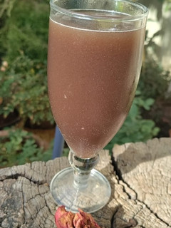 કાળી દ્રાક્ષ અને વરિયાળી નુ શરબત (Black Grapes Variyali Sharbat Recipe In Gujarati) રેસીપી મુખ્ય ફોટો