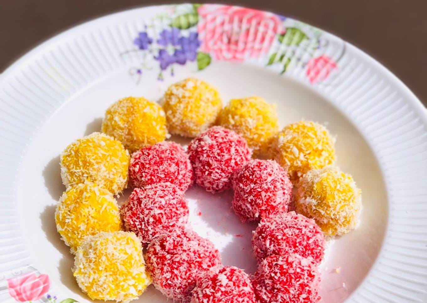 Coconut Laddo
