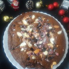 A picture of Plum cake.