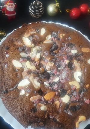 A picture of Plum cake.