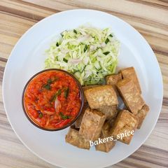 A picture of Awara/Tofu/ Soybeans Cheese with Vegetables & Pepper Sauce.