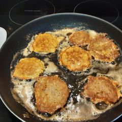 A picture of Bill Conlon's Steak-Eggs.