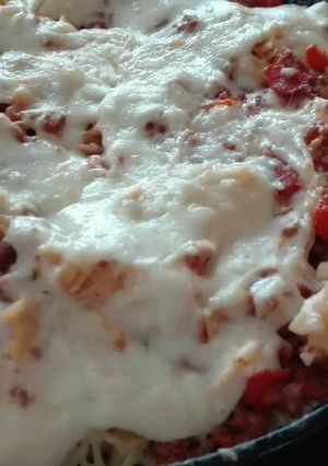 Foto principal de Macarrones con salsa boloñesa y bechamel
