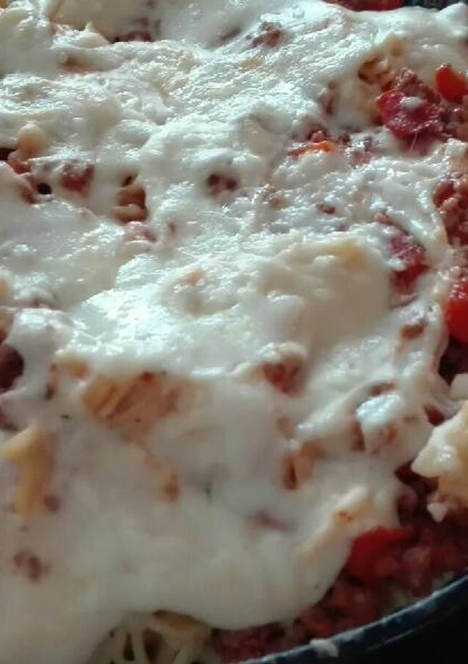 Una foto de Macarrones con salsa boloñesa y bechamel