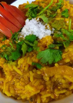 A picture of Tomato khichadi.