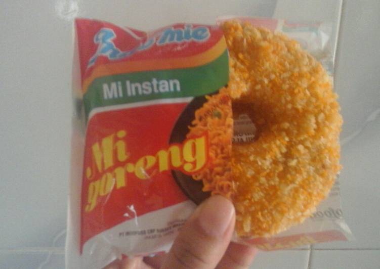 24. Donat indomie