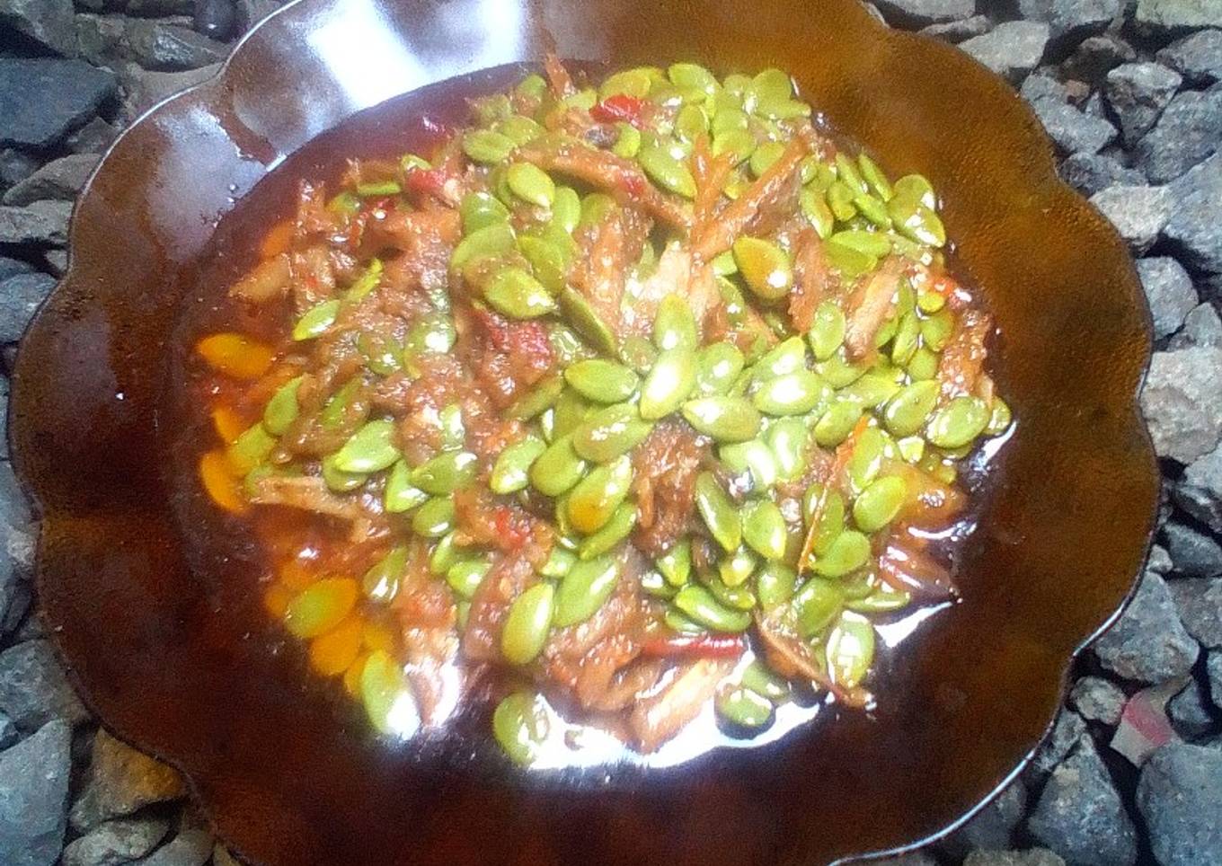 Sambel teri Pete cina