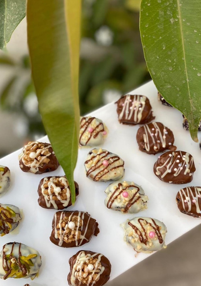 A picture of Stuffed dates 5 ways.