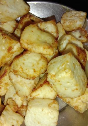 A picture of Fried paneer.