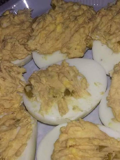 Una foto de Huevos rellenos