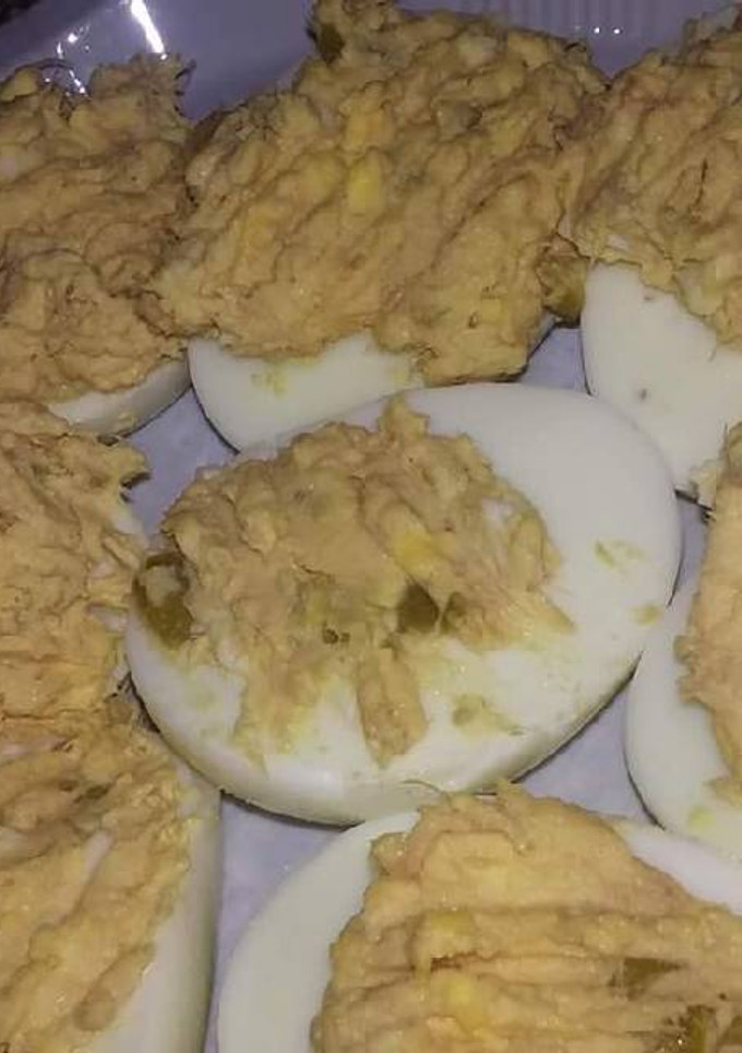 Una foto de Huevos rellenos