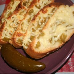 A picture of Chili cheese toasties.