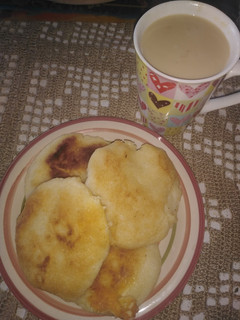 Una foto de Arepas rellenas con 🧀 al estilo Tammy ❤️