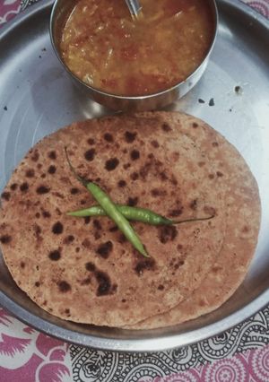 A picture of Masala paratha.
