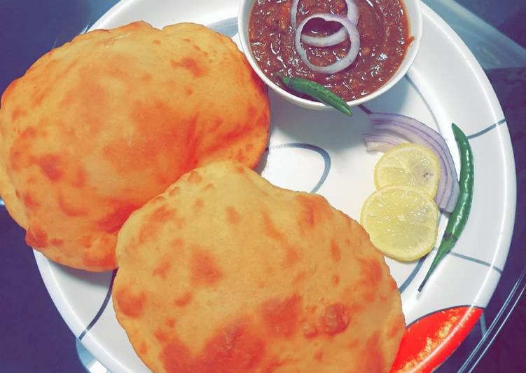 Recipe: Yummy Chole Bathureš Recipe: Yummy Chole Bathureš