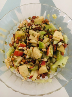फ़्रुटस चाट (fruits chaat recipe in Hindi) रेसिपी मुख्य फोटो
