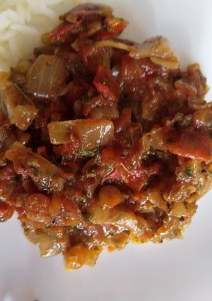 A picture of Tomato methi curry.