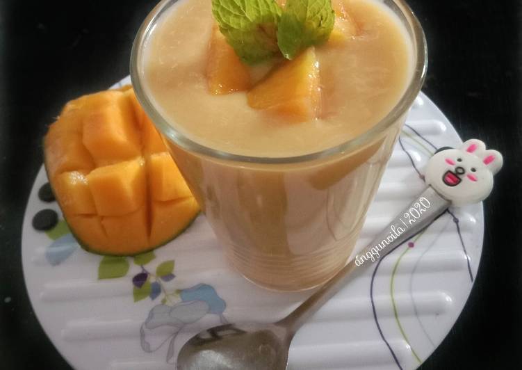 Resep Manggo Smoothies Anti Gagal