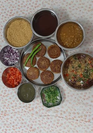 रगडा पेटिस (Ragda Patties Recipe in Hindi) रेसिपी मुख्य फोटो