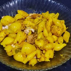 A picture of Chicken pasta.