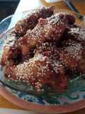 Alitas de pollo con sésamo al estilo asiático
