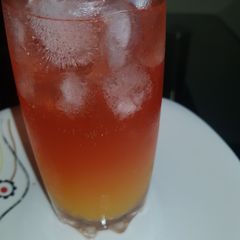 A picture of Red mock tail.