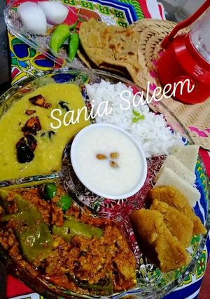 A picture of Desi Platter with Hari Mirch ka Salan.