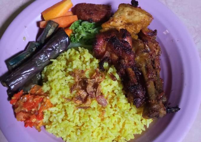 Nasi kuning megicom simple tanpa santan