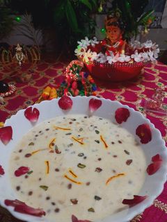 मेवे की खीर (mewe ki kheer recipe in Hindi) रेसिपी मुख्य फोटो