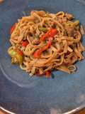 Noodles de Arroz con Atún y Verduras