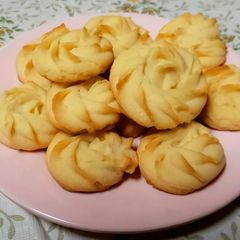 A picture of Butter cookies.