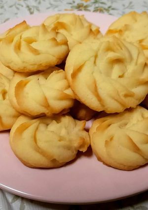 A picture of Butter cookies.