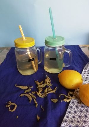 Une photo de Boisson fraîche verveine et citron