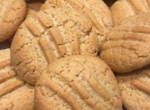 Foto di Biscottini vegani al limone con pochissimo zucchero