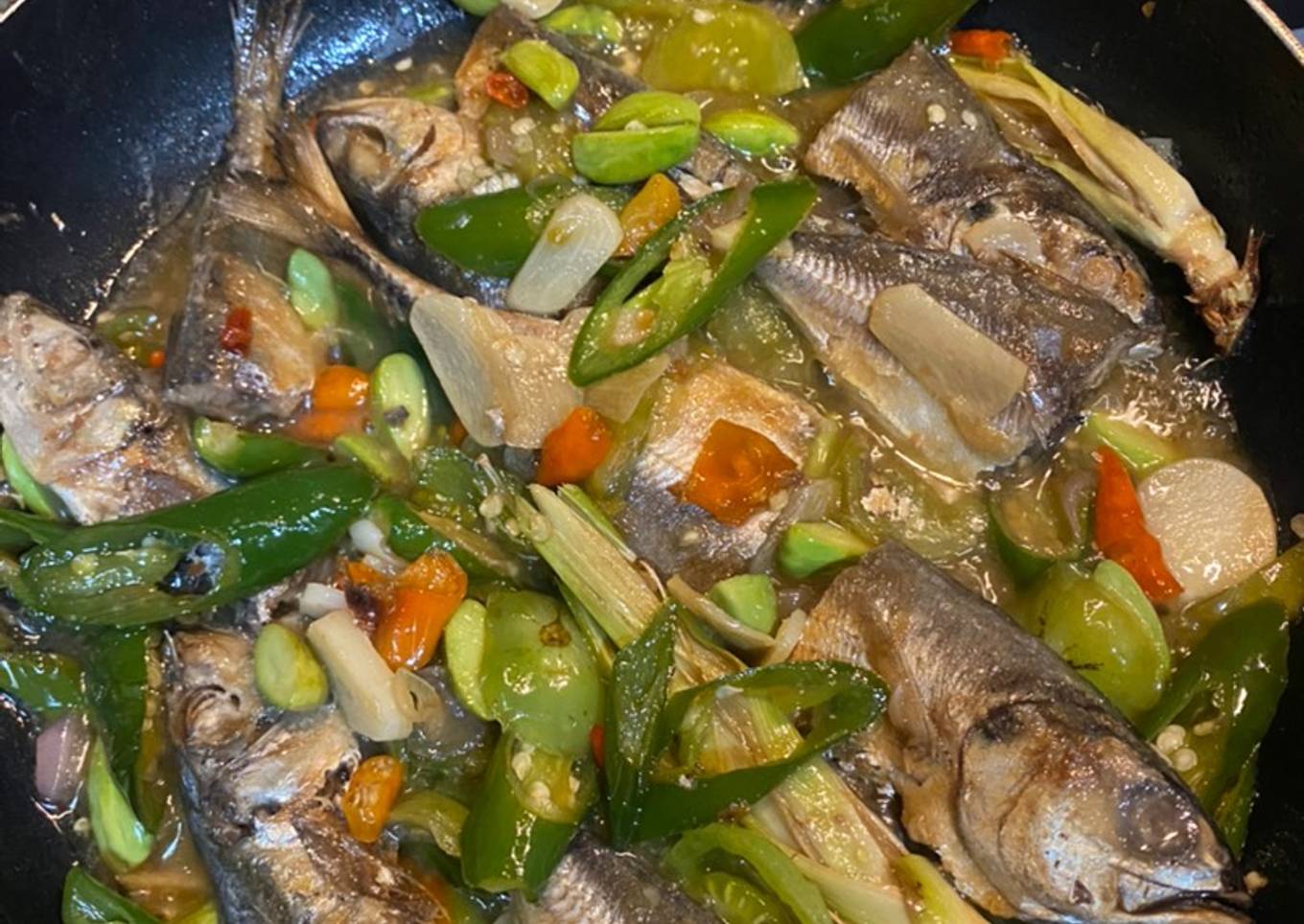 Tumis ikan asin