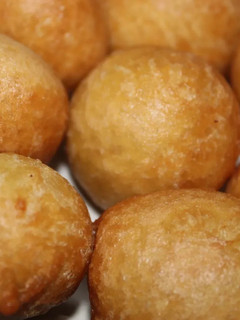 A picture of Puff-puff.