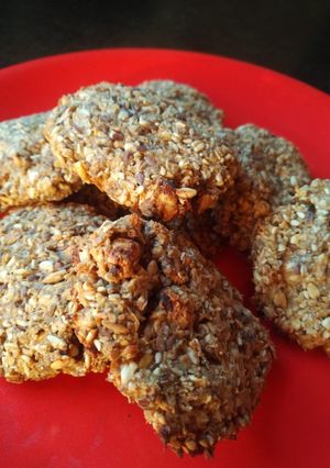 Una foto de Galletas de avena, tutucas y manzana