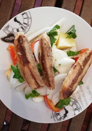 Una foto de Ensalada de verano con caballa
