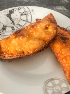 Una foto de Empanadillas de huevo y atún