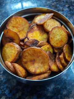 சேப்பங்கிழங்கு சிப்ஸ் (Seppankilanku chips recipe in tamil) செய்முறை முக்கிய புகைப்படம்