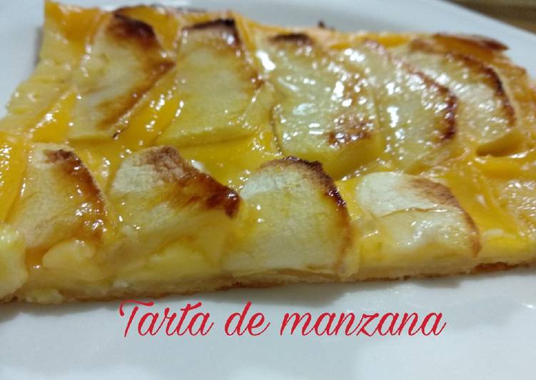 Tarta de manzana y crema pastelera