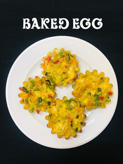 பேக்டு எக்ஸ் (baked eggs) செய்முறை முக்கிய புகைப்படம்