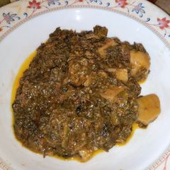 A picture of Palak aloo ki bhujia.