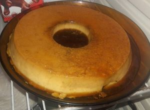 Una foto de Budin de pan con flan
